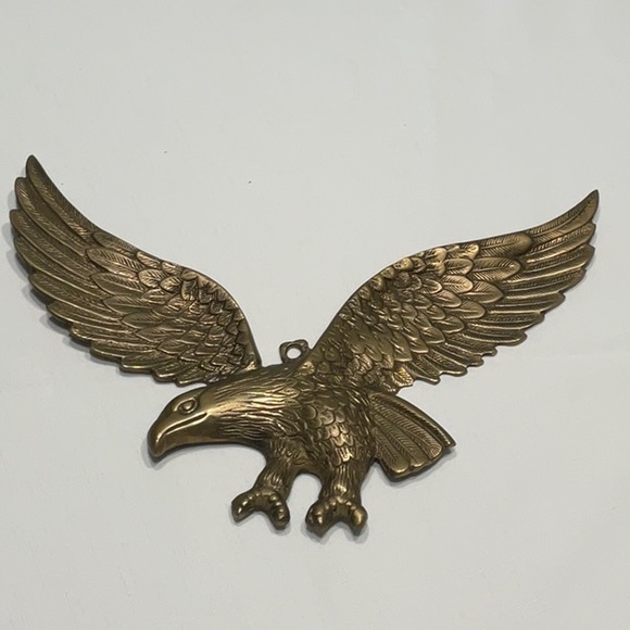 Brass Flying Eagle Wall Plaque 13” Wingspan Vintage - Picture 1 of 6